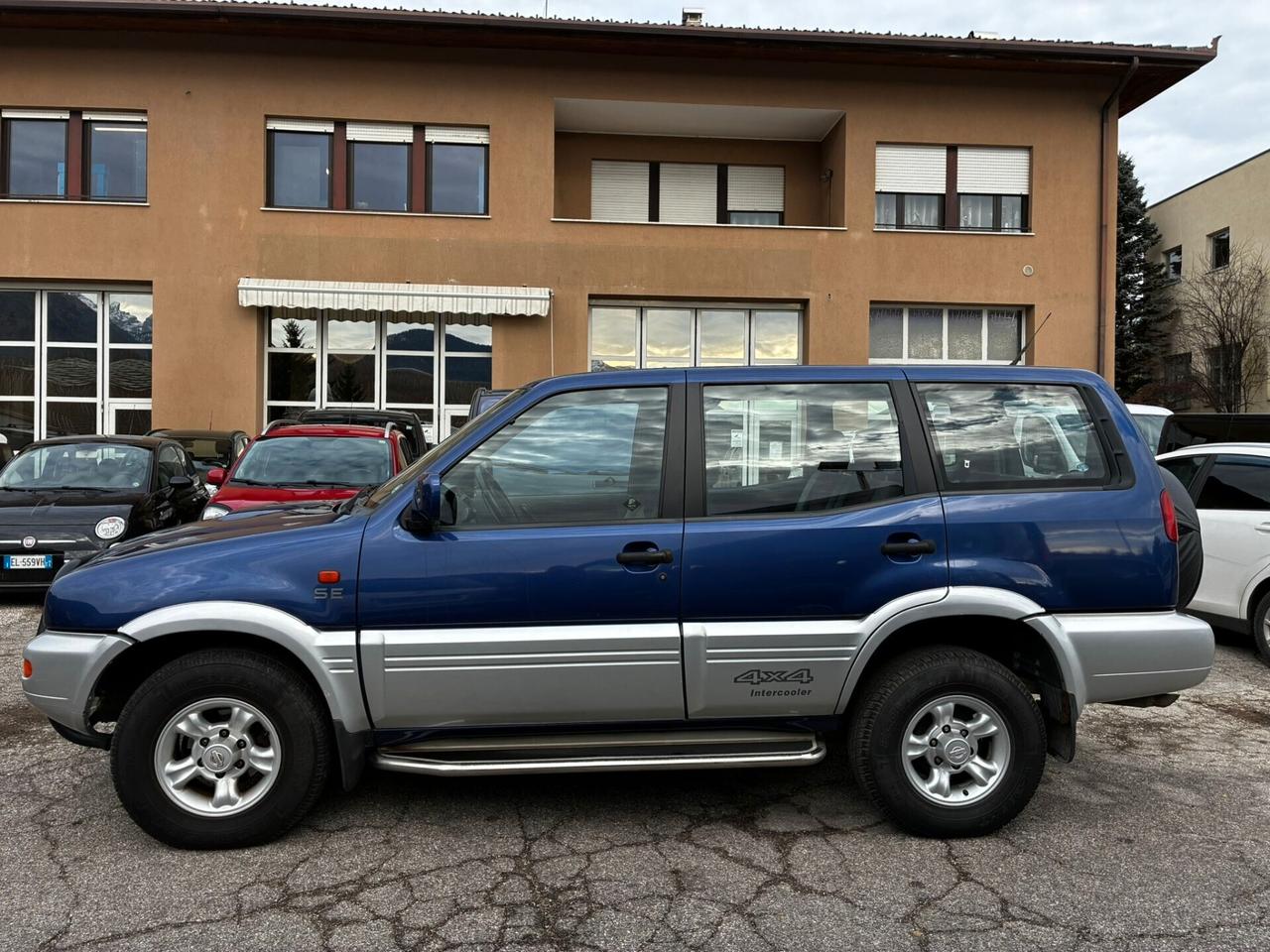 Nissan Terrano II 2.7 TDI 125CV 7 POSTI