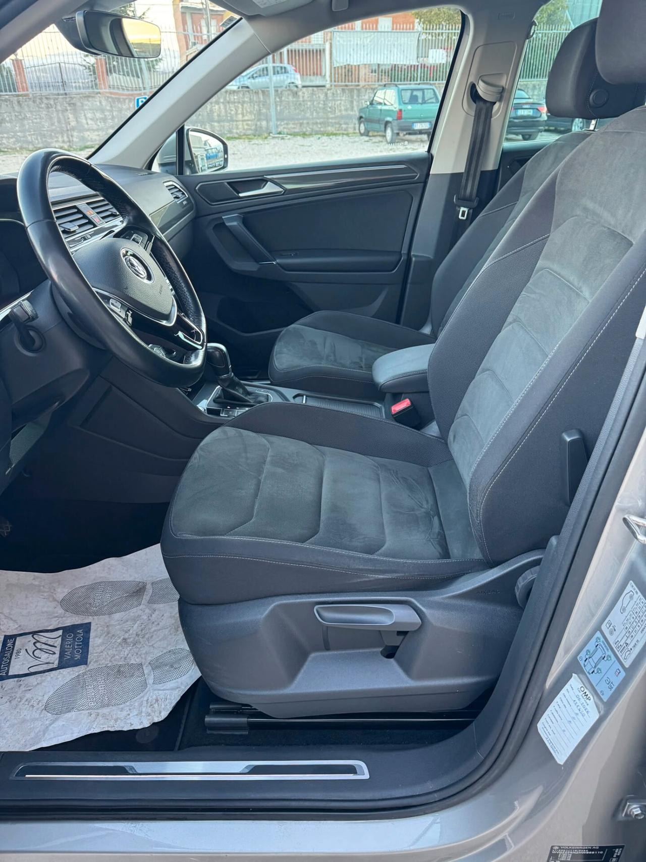 Volkswagen Tiguan 2.0 TDI SCR DSG 4MOTION Executive BMT