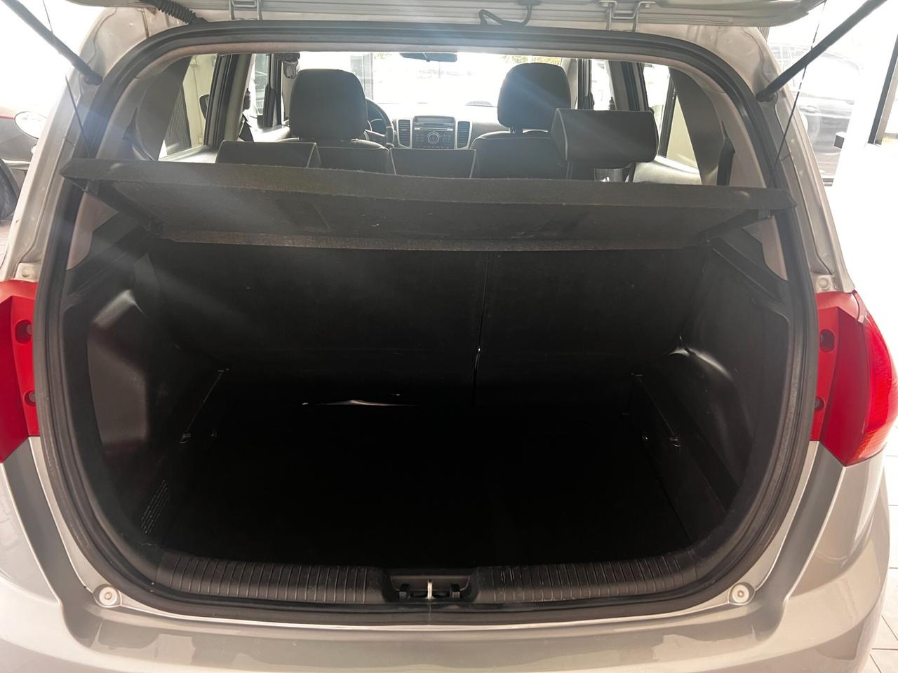 Kia Venga 1.4 CRDi 77CV WGT LX NEOPATENTATI