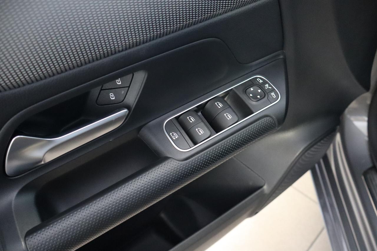 MERCEDES B180 D BUSINESS EXTRA 7G-DCT