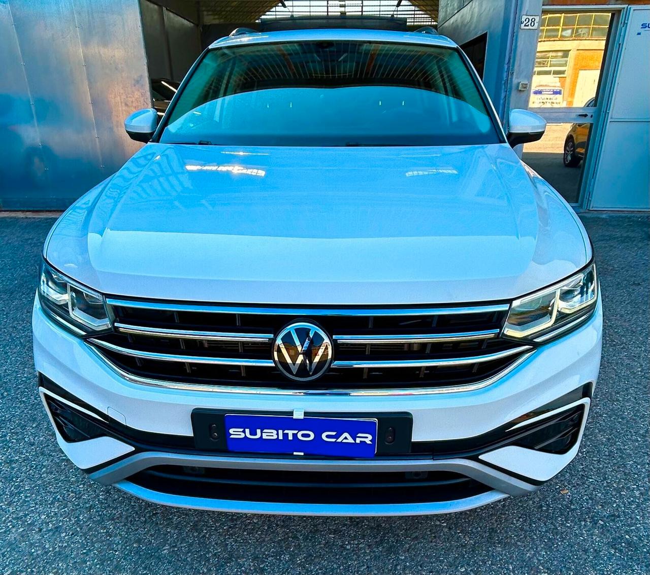 Volkswagen Tiguan 2.0 TDI 150cv SCR DSG TETTO PANORAMICO