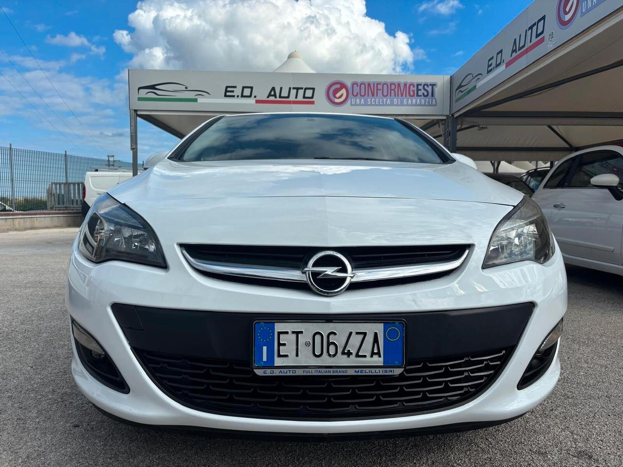 Opel Astra 1.7 CDTI 110CV 4 porte Cosmo