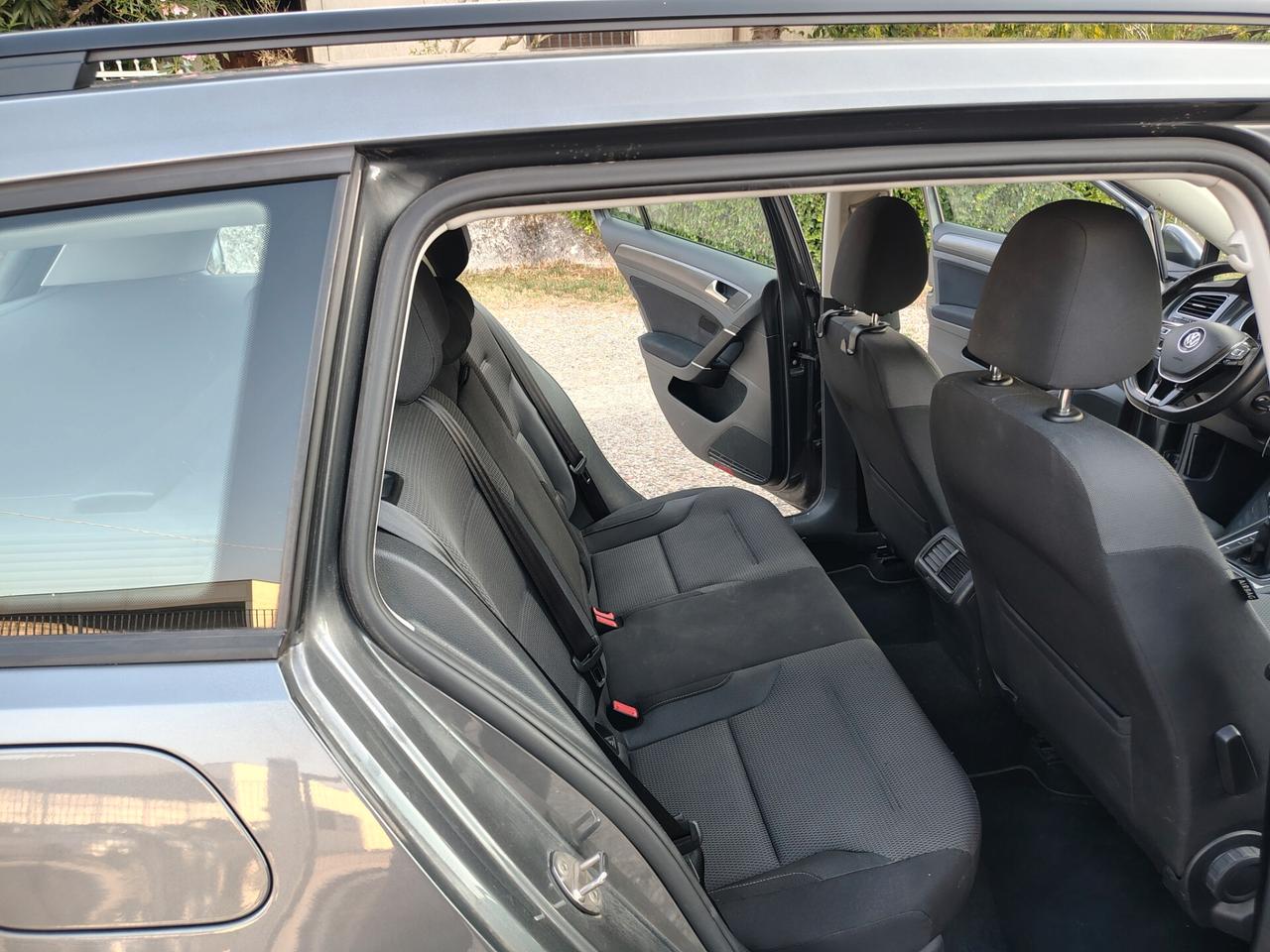 Volkswagen Golf Variant 1.0 TSI 110 CV 5p. Trendline BlueMotion
