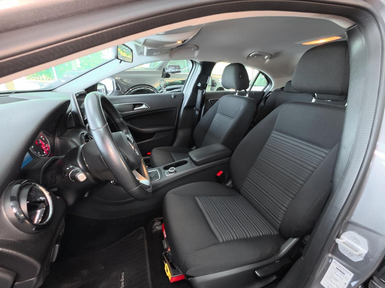 Mercedes-benz A 180 d Premium