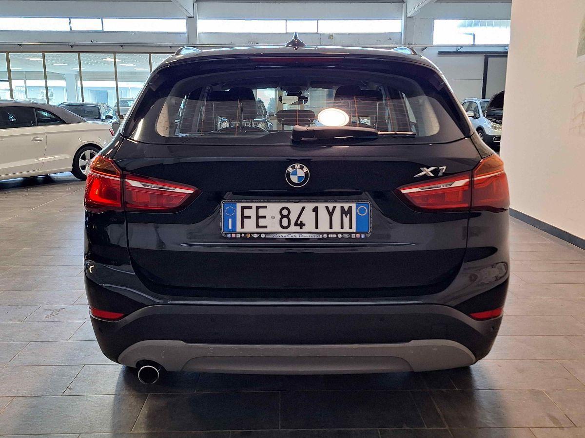 BMW X1 sDrive18d Business - AUTOMATICA + PAD - TAGLIANDATA - GARANZIA -