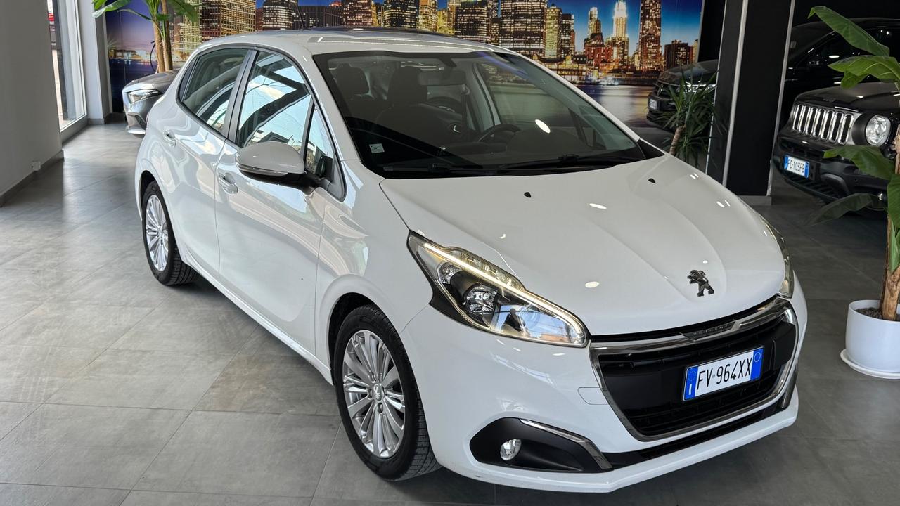 Peugeot 208 BlueHDi 75 5 porte Allure-2019