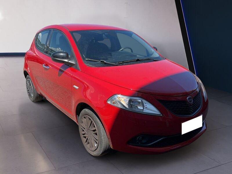 Lancia Ypsilon III 2015 1.0 hybrid Gold s&s 70cv