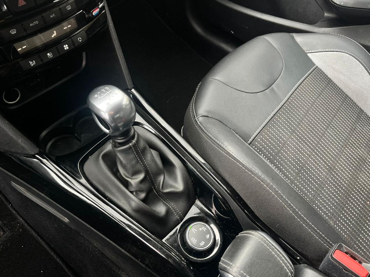 Peugeot 2008 BlueHDi 100 S&S Allure