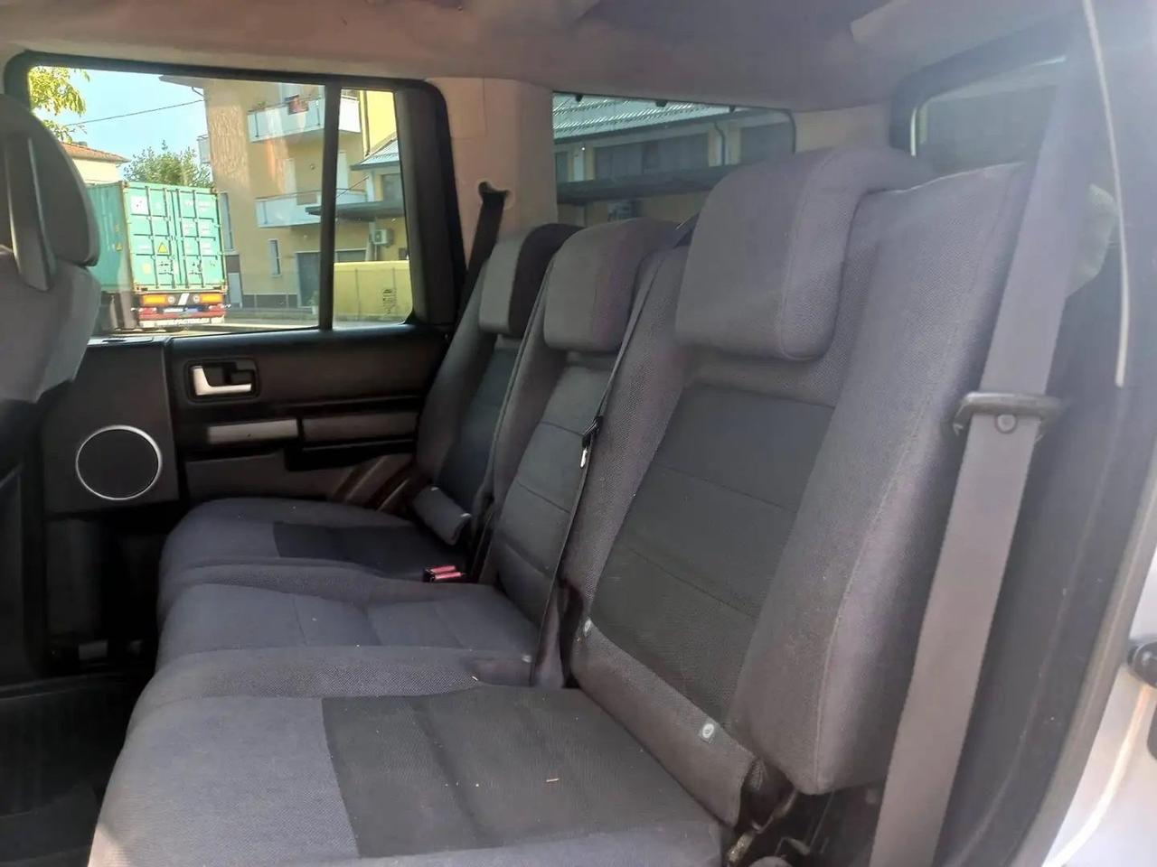 Land Rover Discovery 3 2.7 TDV6 HSE