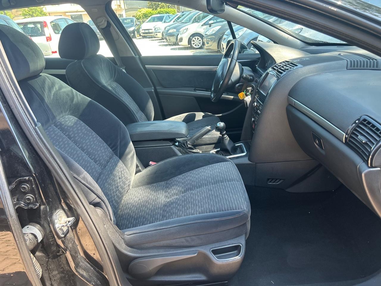 Peugeot 407 2.0 HDi SW Ciel Business