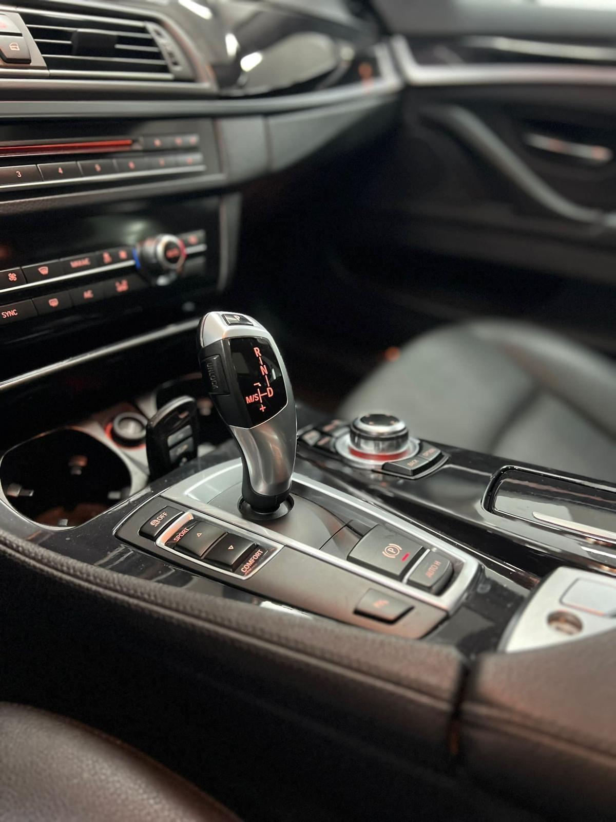Bmw 520 520d xDrive Touring Luxury