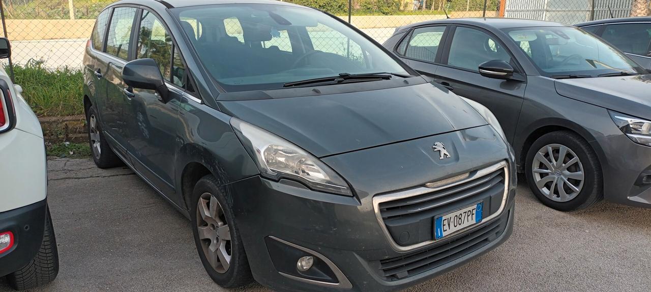 Peugeot 5008 1.6 HDi 115CV Business