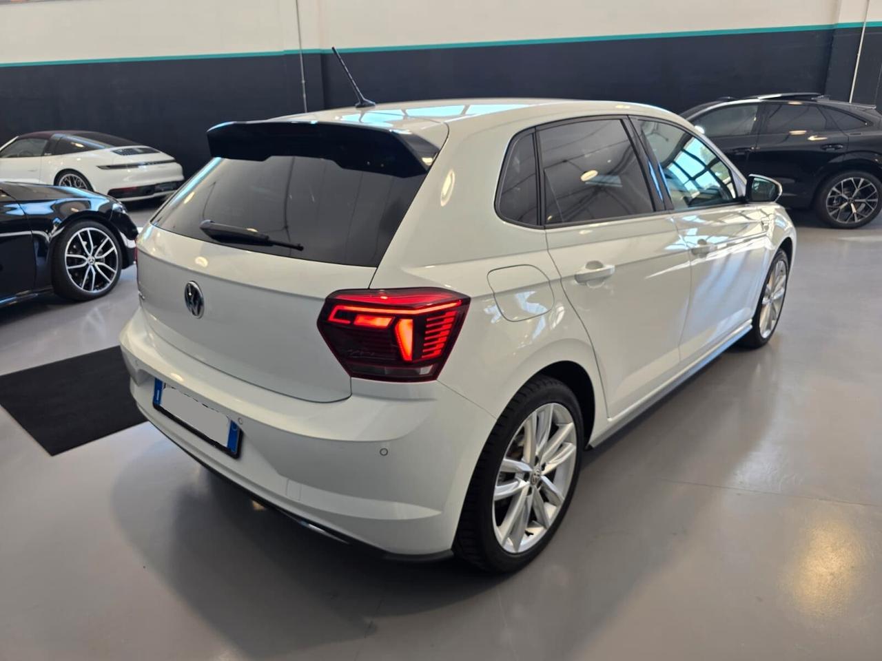 Volkswagen Polo 1.0 TSI 115 CV DSG 5p. R-Line
