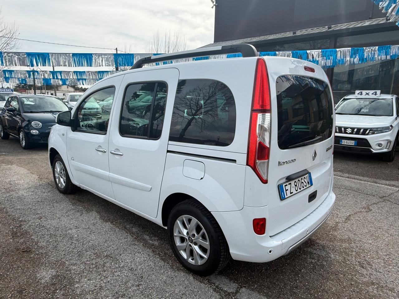 " PERFETTO" Renault Kangoo Blue dCi 95 CV