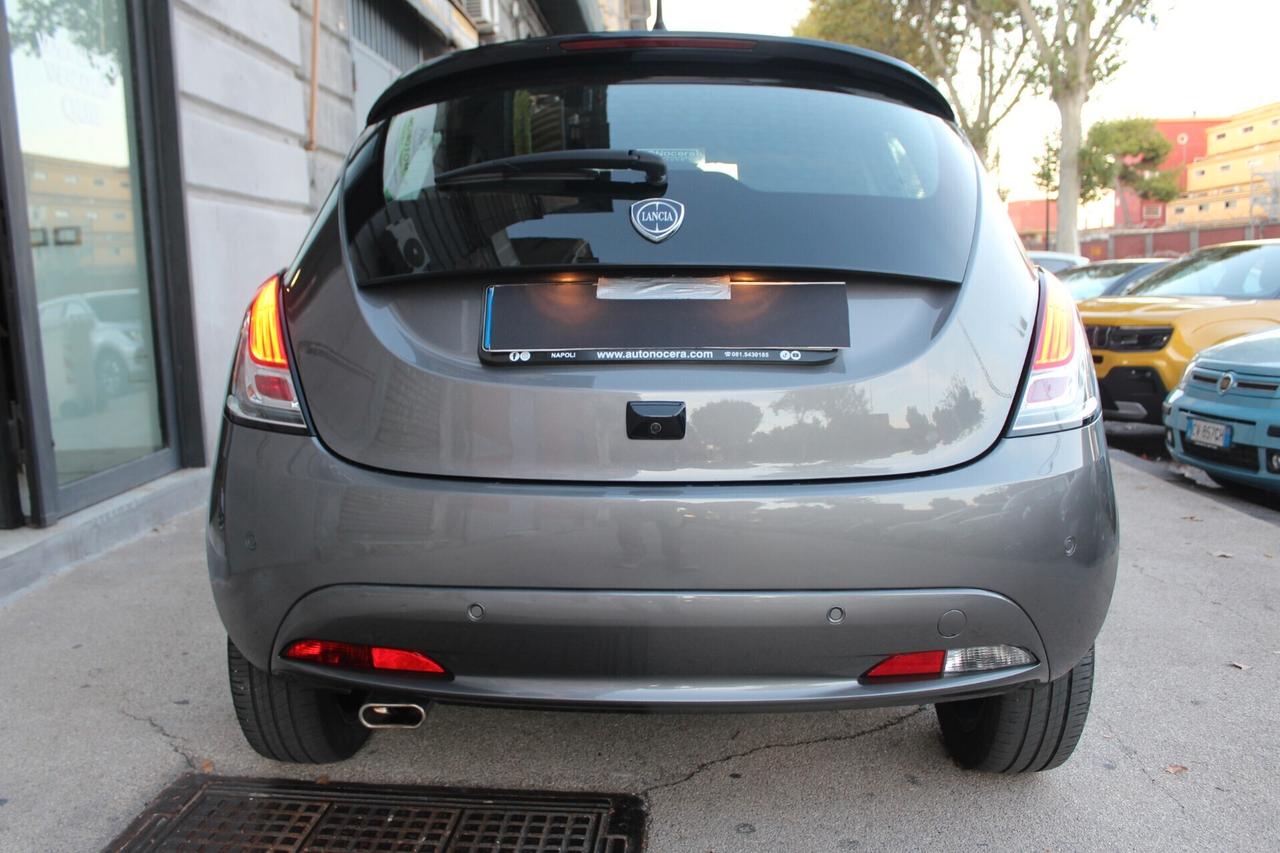 Lancia Ypsilon 1.0 Hybrid Gold