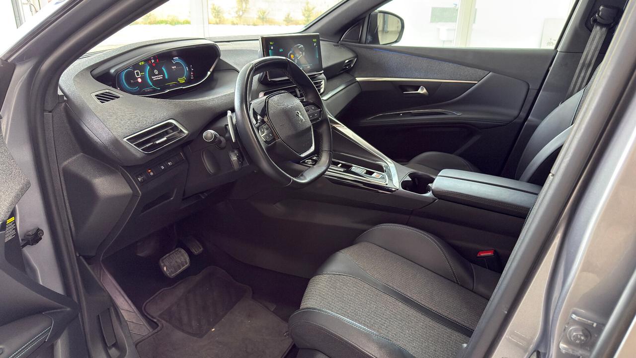 Peugeot 3008 Hybrid4 300 e-EAT8 Allure Pack