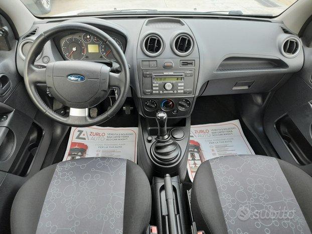 FORD Fiesta 5ª serie 1.4 tdci - 2008