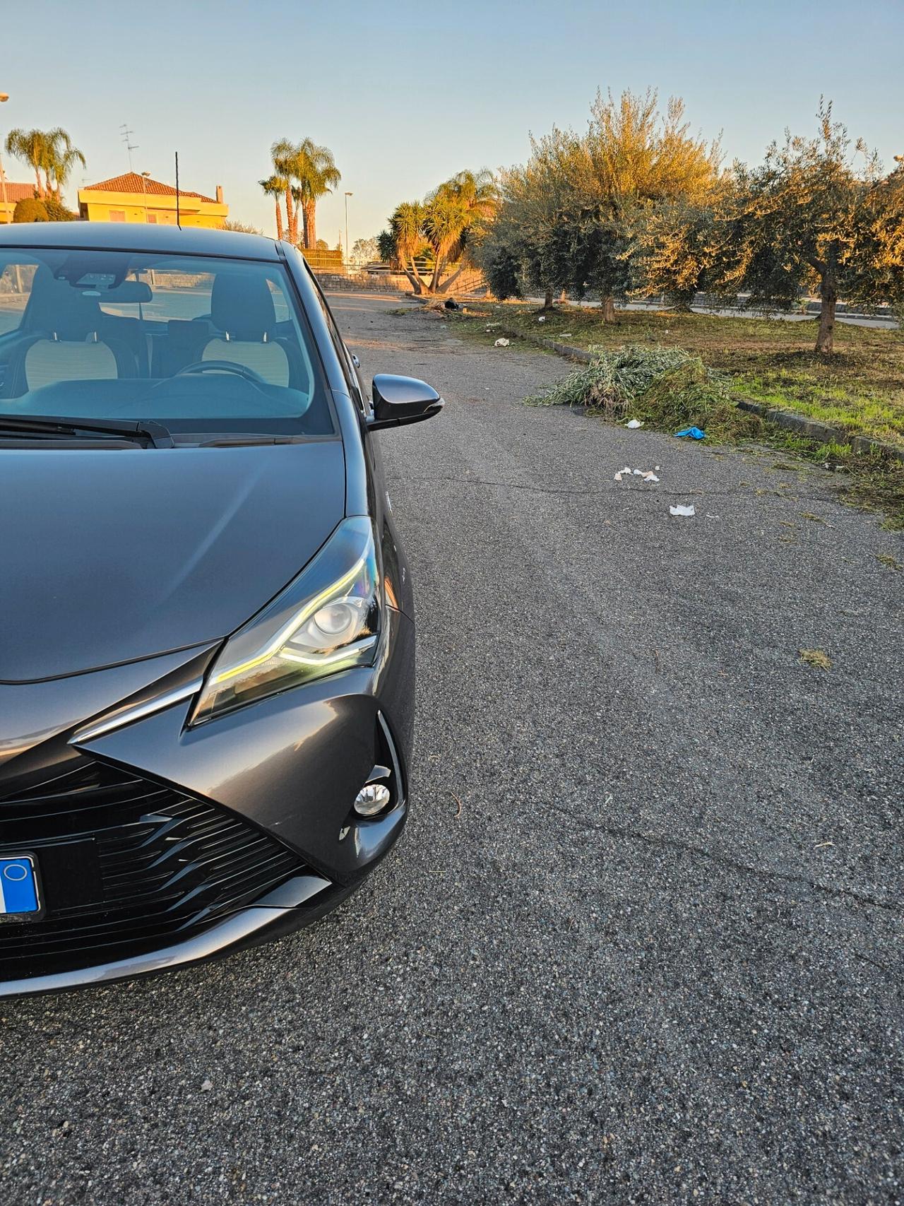 Toyota Yaris 1.5 Hybrid 5 porte Active