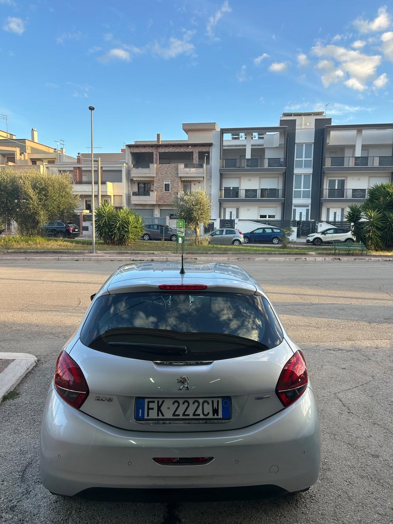 Peugeot 208 1.2 VTi 82 CV 3 porte Access