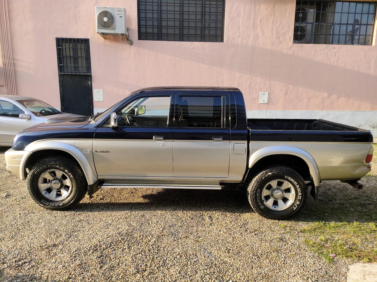 Mitsubishi L200 2.5 TD Aut Gancio 4WD Double Cab