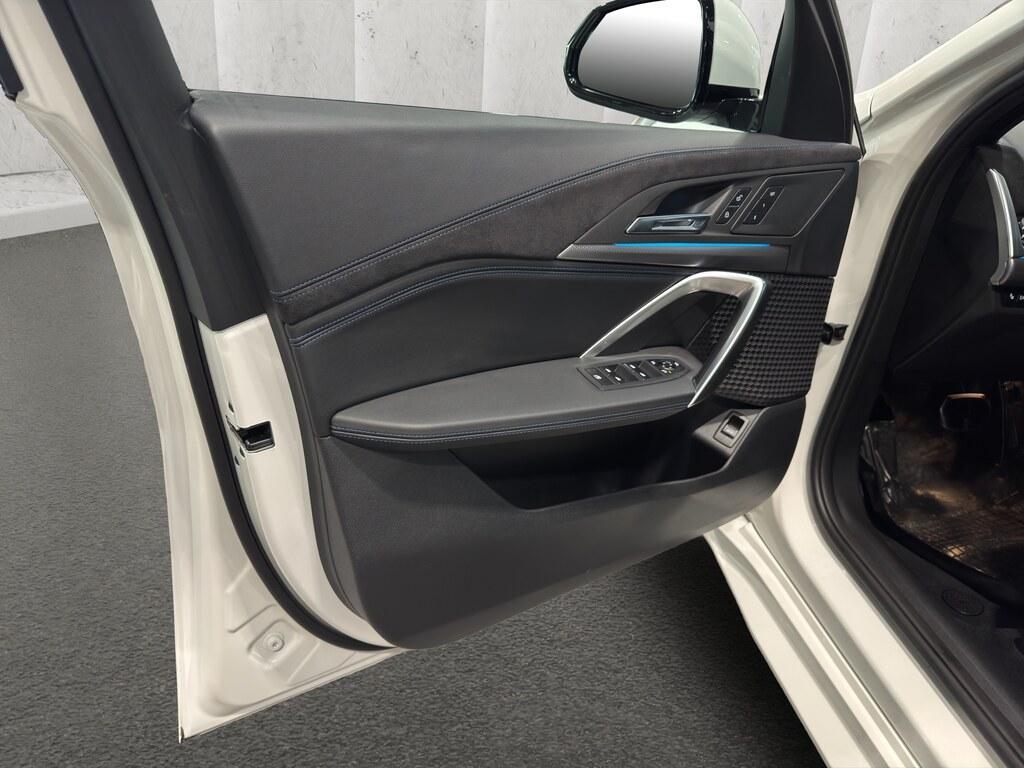 BMW iX2 20 MSport Pro eDrive