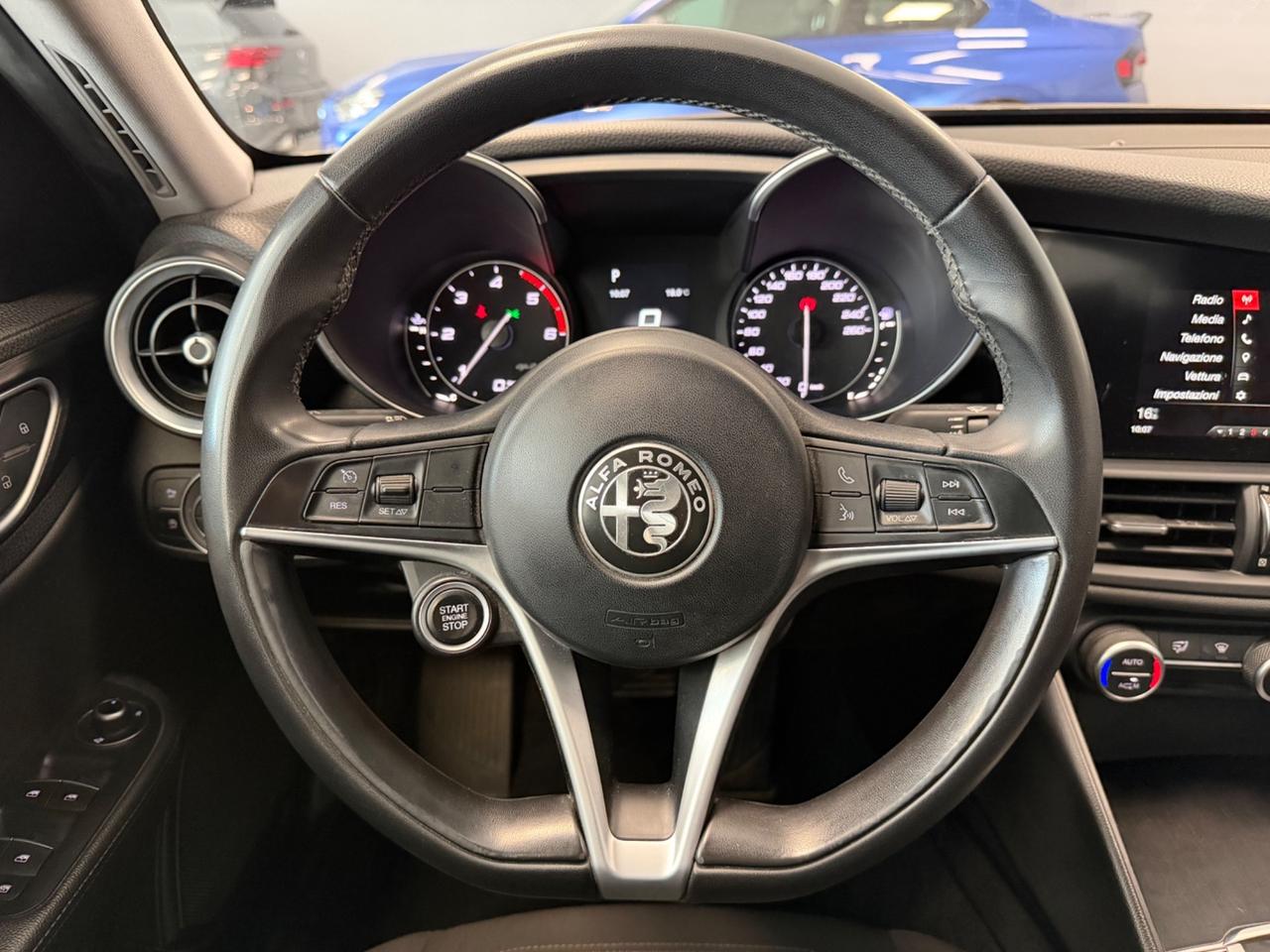 Alfa Romeo Giulia 2.2 Turbodiesel 180 CV Business Sport