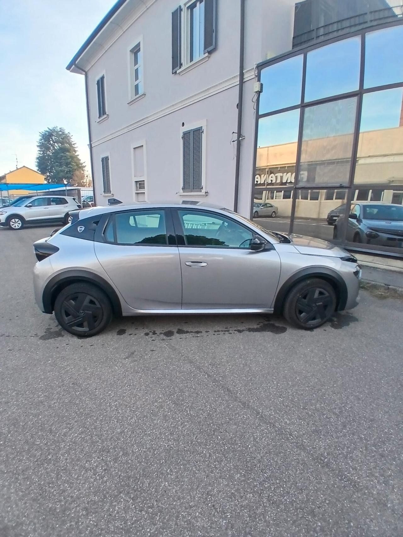 Lancia Ypsilon Hybrid e-DCT