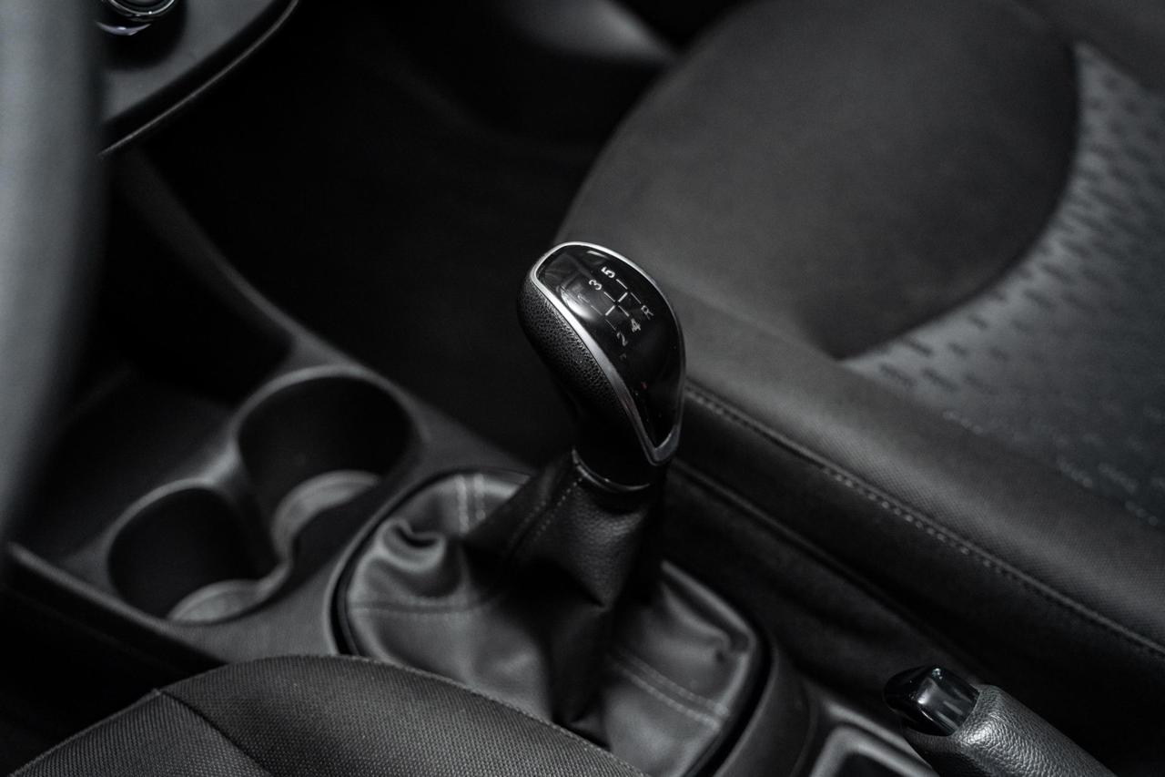 Opel Karl 1.0 Rocks 73cv my19