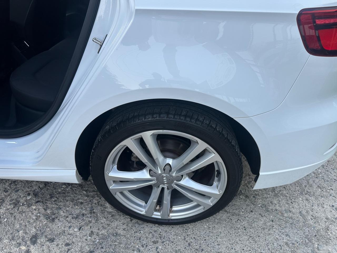 Audi A3 SPB 35 TDI S tronic line edition
