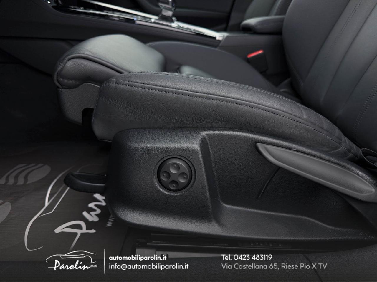 Audi A4 Allroad 40 2.0 tdi mhev Identity Contrast quattro S-tronic LED-pelle-19''