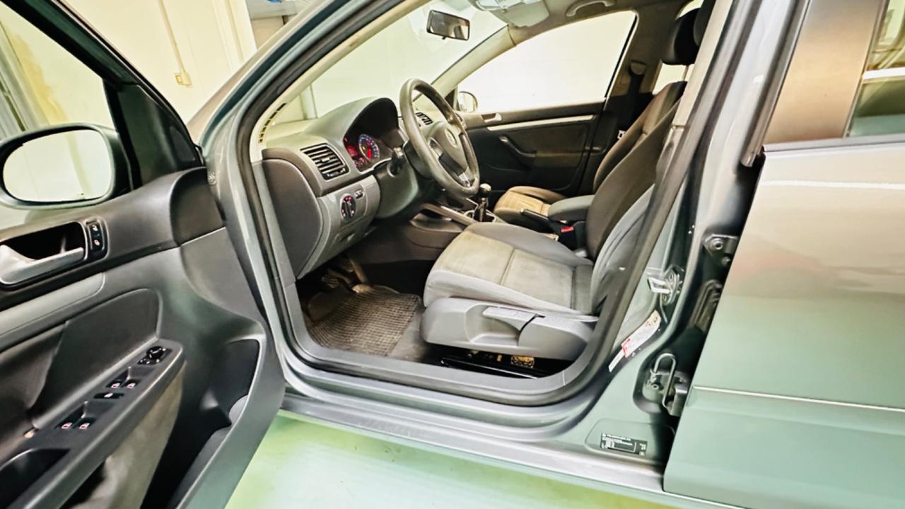Volkswagen Golf 1.9 TDI Sportline.anche per neopatentati