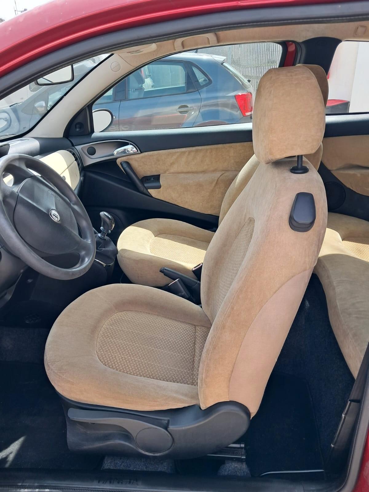 Lancia Ypsilon 1.2 Argento