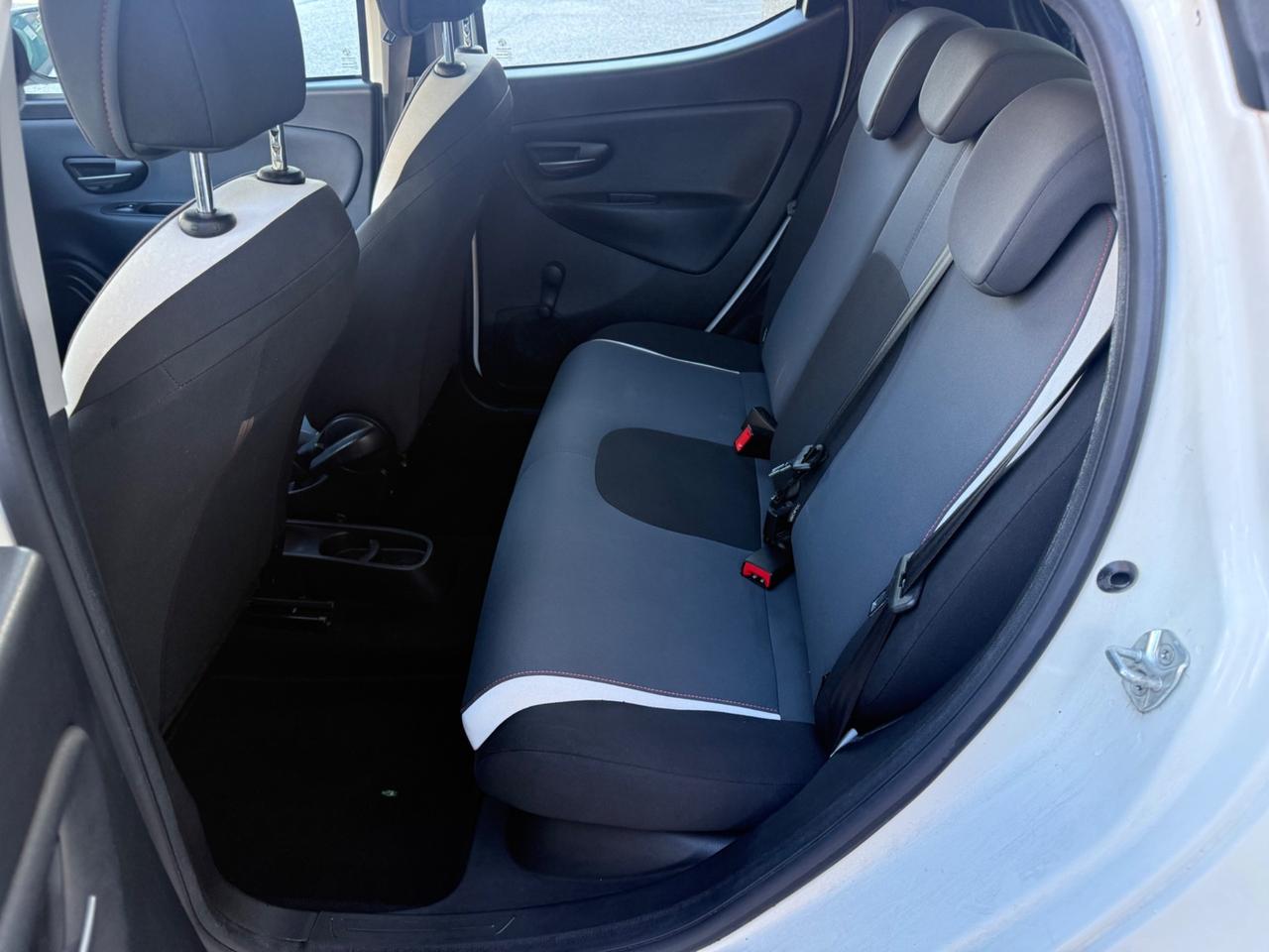 Lancia Ypsilon 1.2 69 CV 5 porte Elle