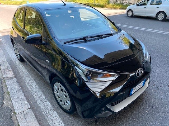 Toyota Aygo Connect 1.0 VVT-i 72CV 5 porte x-business