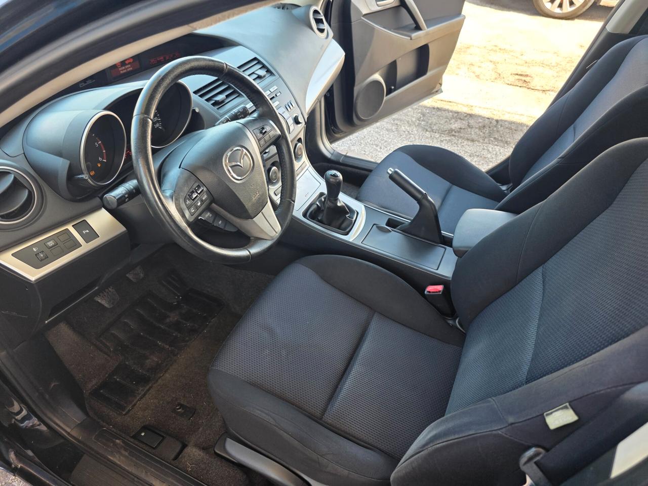 Mazda 3 Mazda3 1.6 MZ-CD 115 CV 5p. Con 251.000km Neopatentati ok