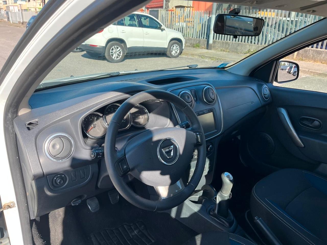 Dacia Sandero 1.2 75CV Lauréate