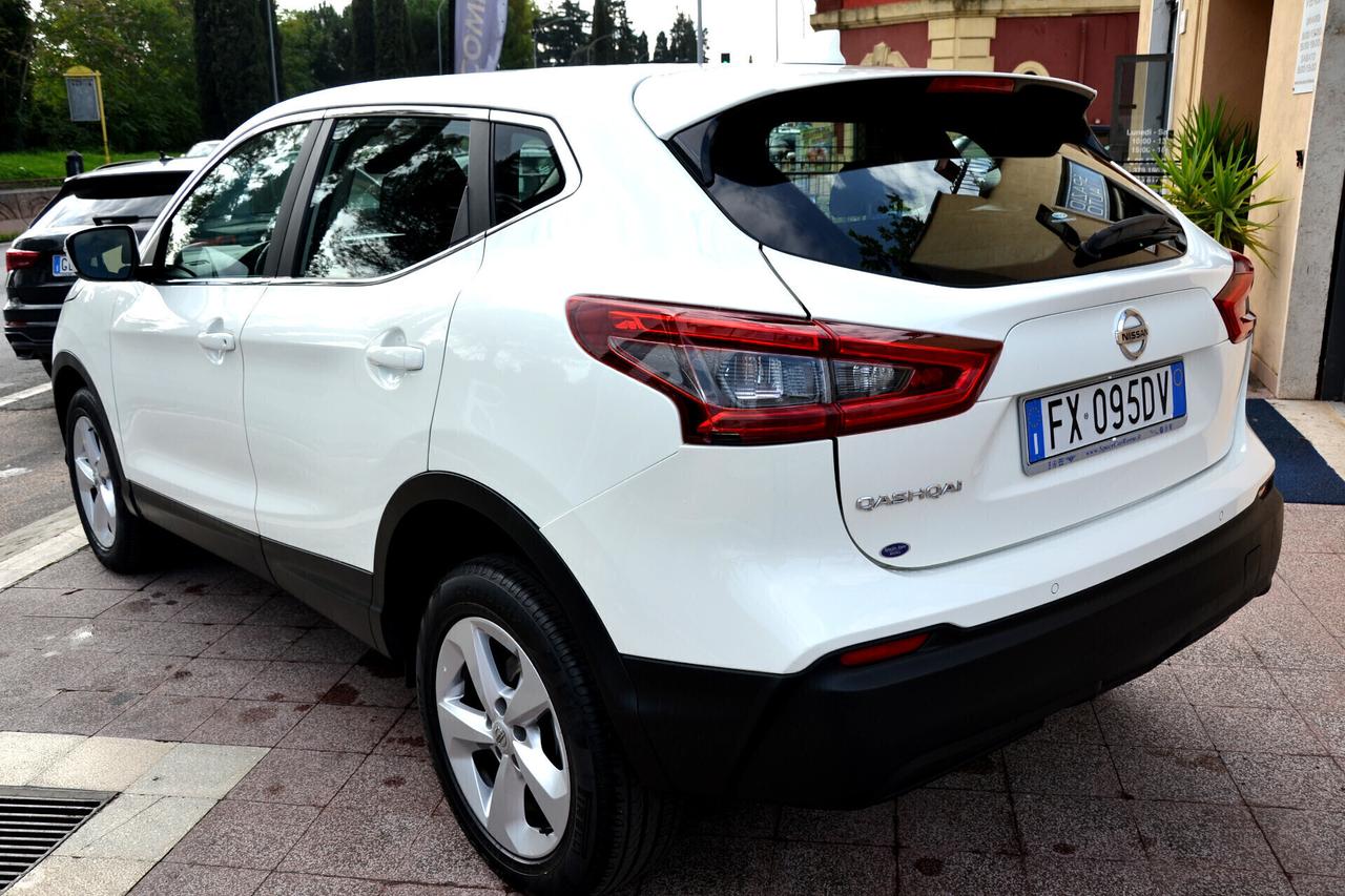 Nissan Qashqai 1.7 dCi 150CV 4WD AUTOM. *NAV-PDC-*PREZZO VERO**