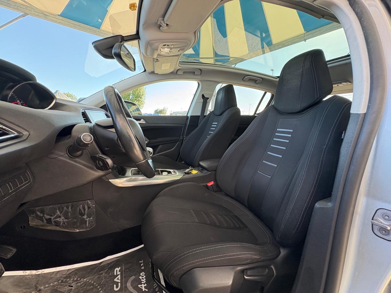 Peugeot 308 1.6 e-HDi 115 CV Stop&Start Allure