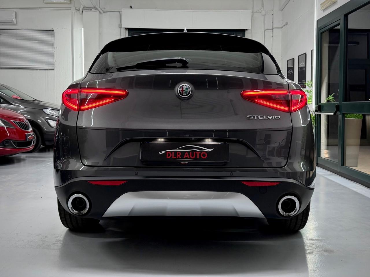 Alfa Romeo Stelvio 2.2 Turbodiesel 190 CV AT8 RWD Executive