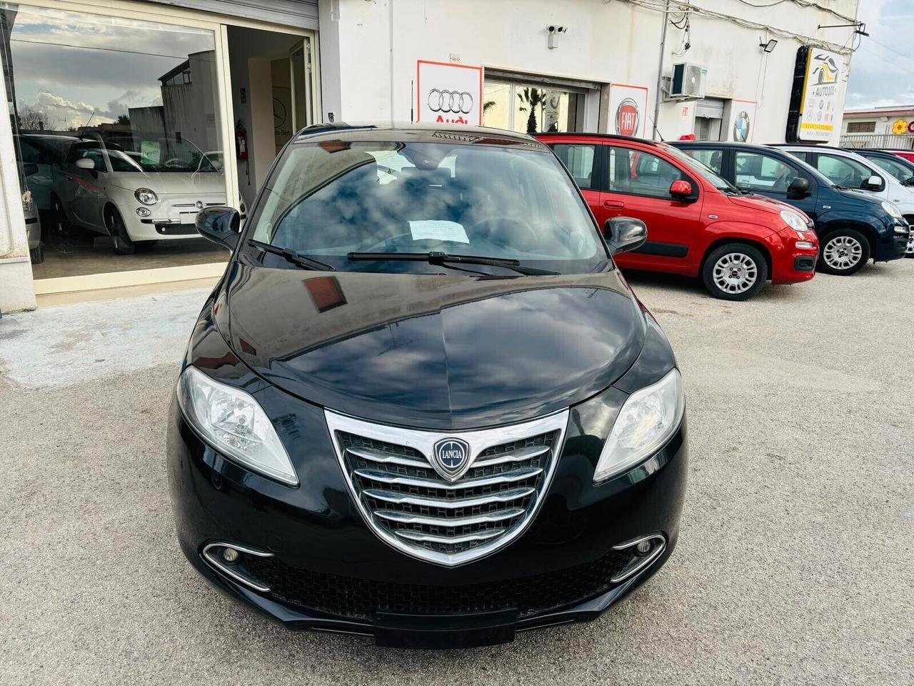 Lancia Ypsilon 1.2 69 CV 5 porte S&S Gold
