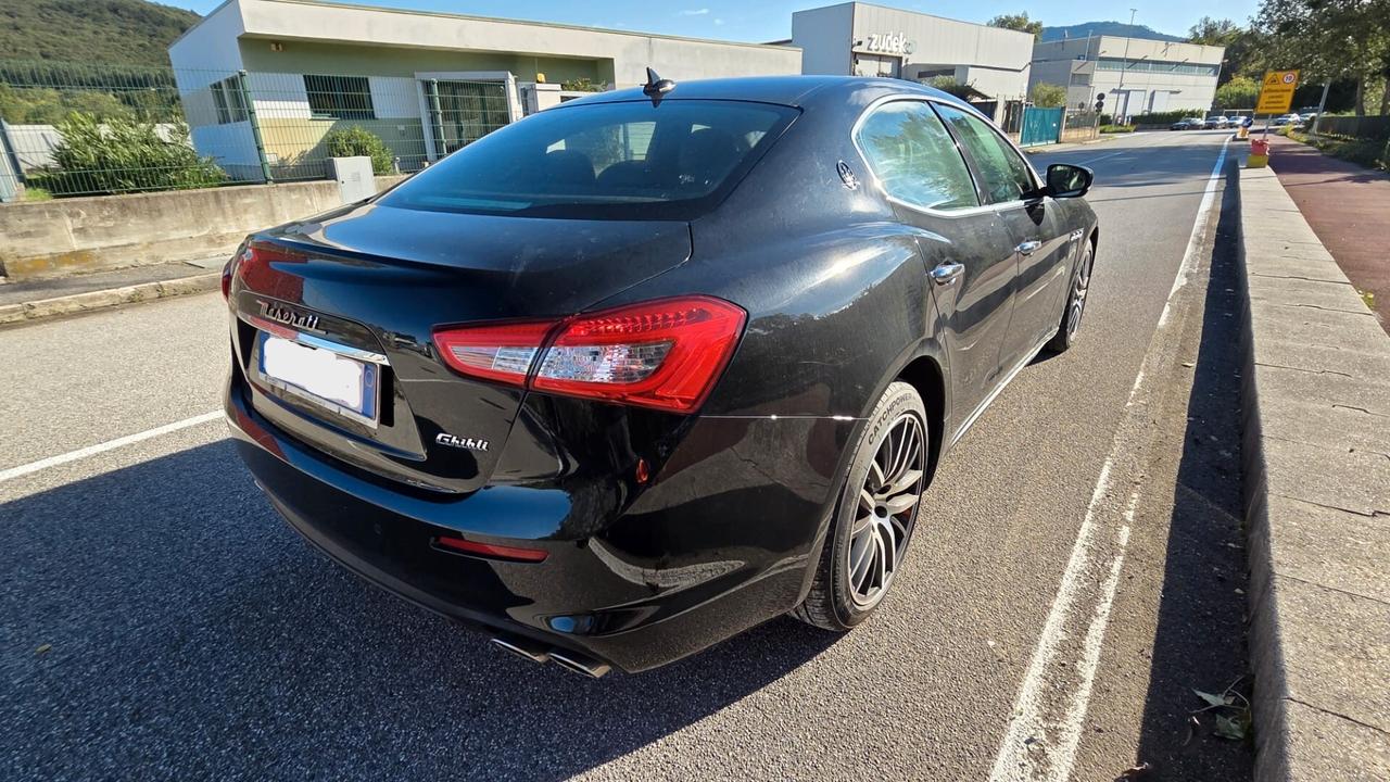 Maserati Ghibli V6 Diesel 275 CV Nerissimo Edition