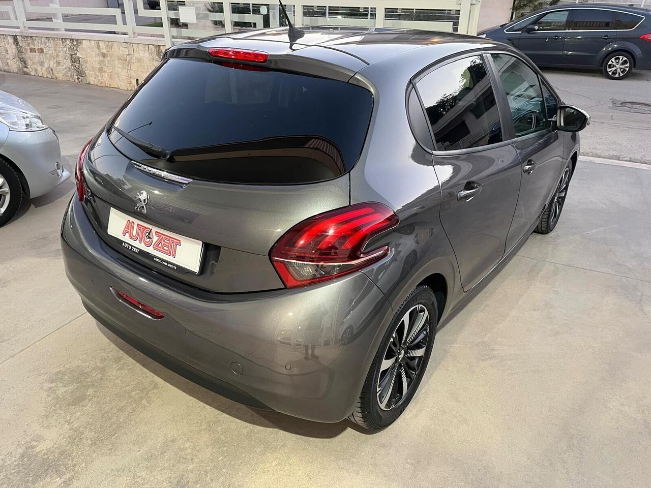 Peugeot 208 PureTech 83 S&S 5 porte Signature