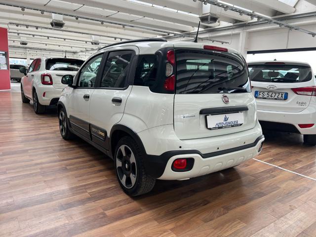 FIAT Panda 1.0 FireFly S&S Hybrid Pandina - SOLO 2.700 KM!!!