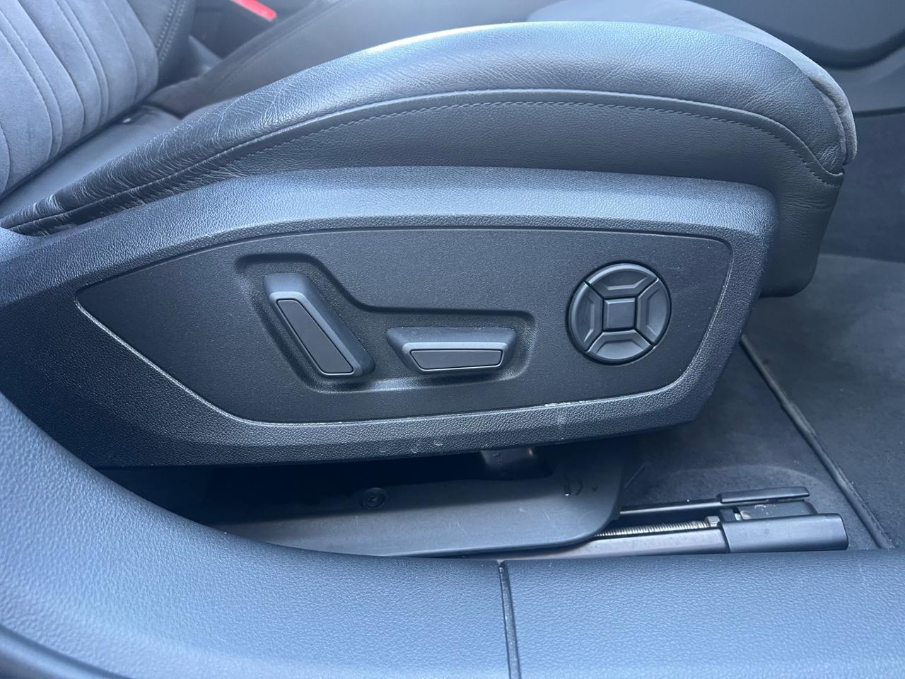 Audi A6 Avant 50 3.0 TDI quattro tiptronic Business