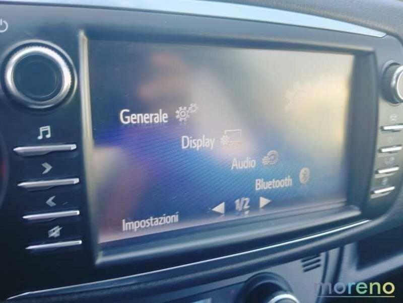Toyota Yaris 1.5 hybrid Trend White Edition