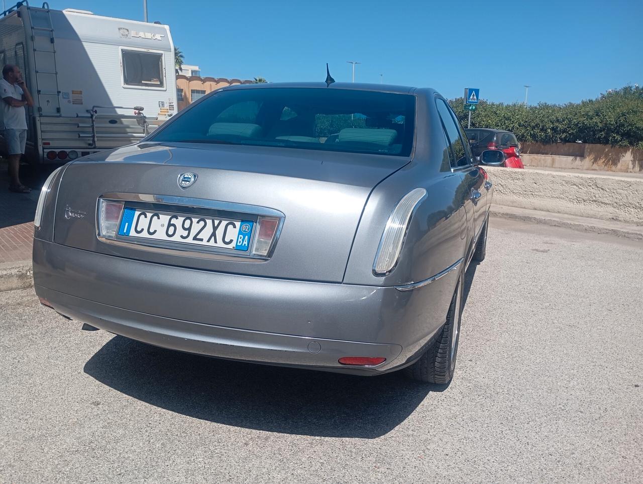 Lancia Thesis 2.4 JTD Emblema