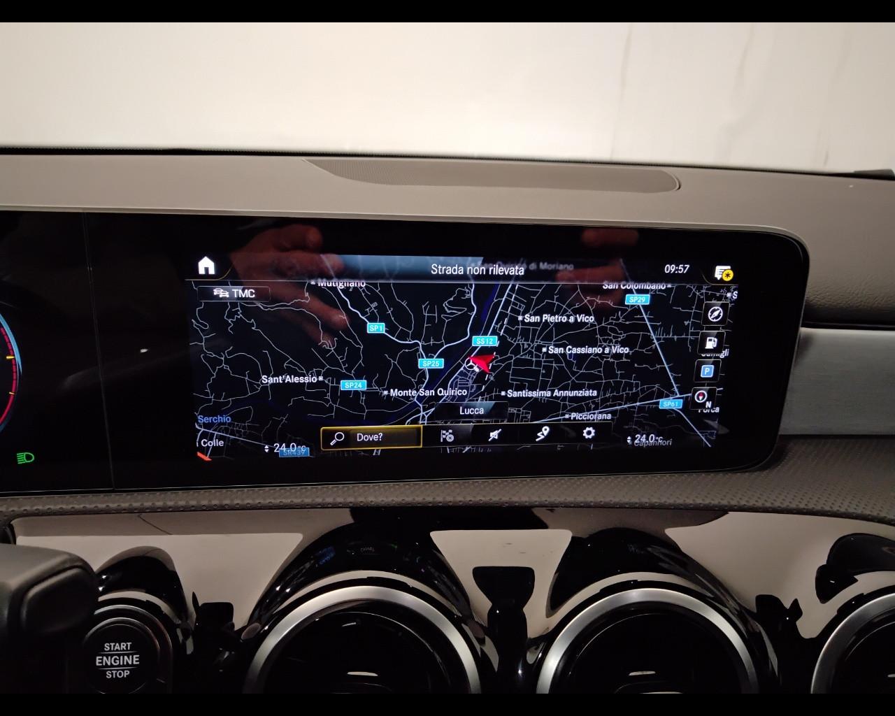 Mercedes-Benz Classe A - W177 2018 - A 180 d Premium auto