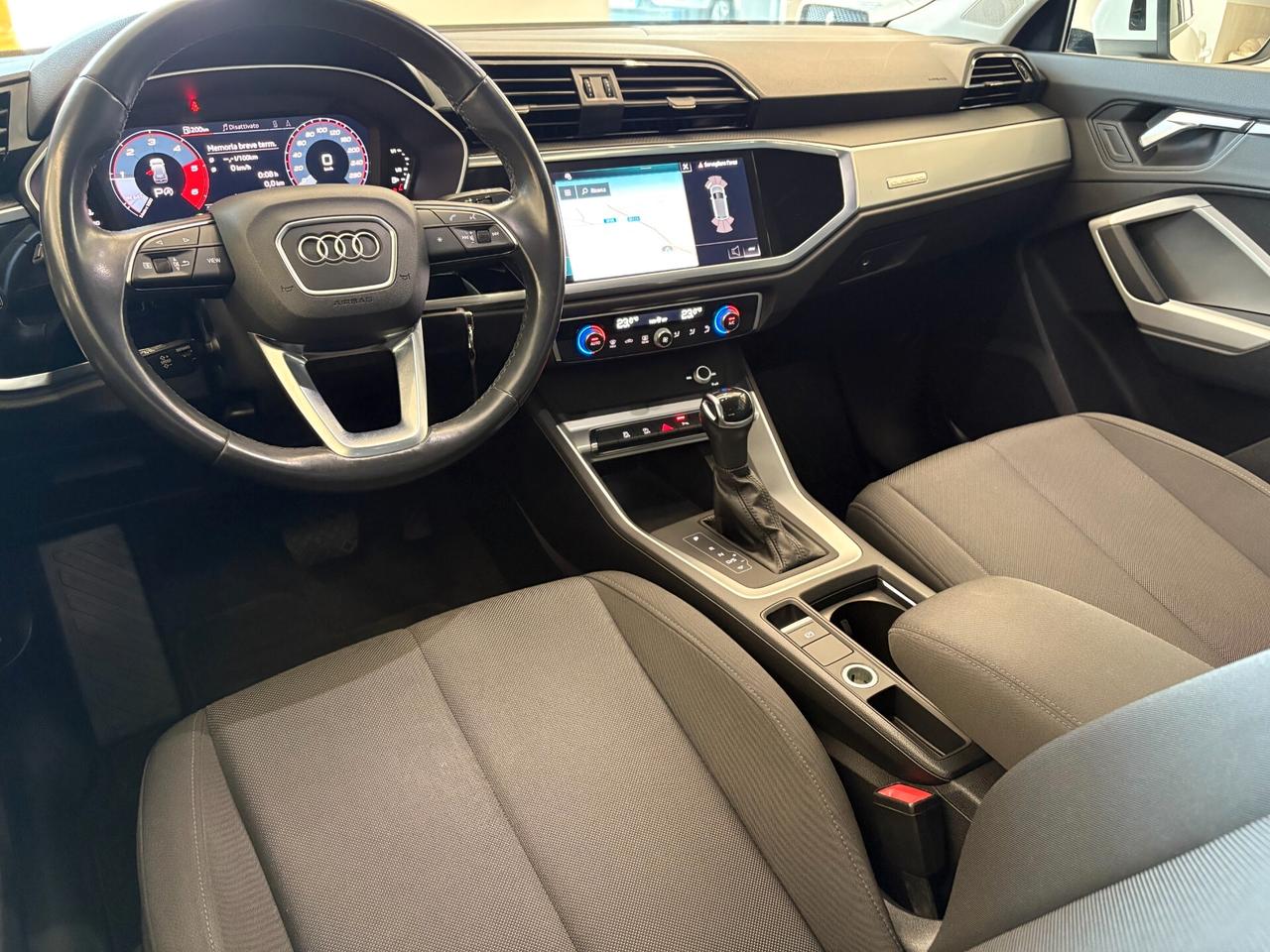 Audi Q3 35 TDI quattro S tronic Business