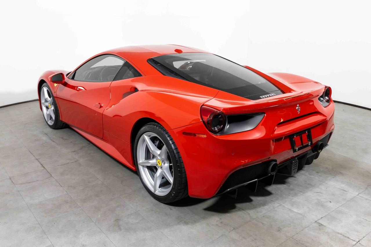 Ferrari 488 GTB V8 NOLEGGIO LUNGO TERMINE - LEASING FULL INCLUSIVE