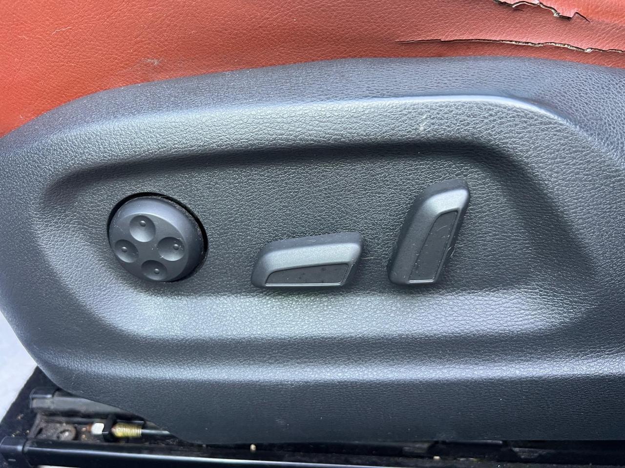 Volkswagen Tiguan 2.0 16V TDI DPF Sport & Style (18°)